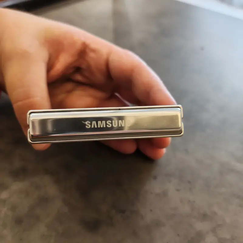 Samsung Galaxy Z Flip 5