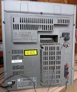 Музыкальный центр LG FFN-315