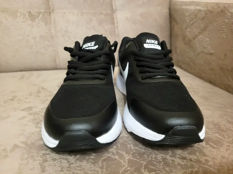 Новые мужские кроссовки Nike
