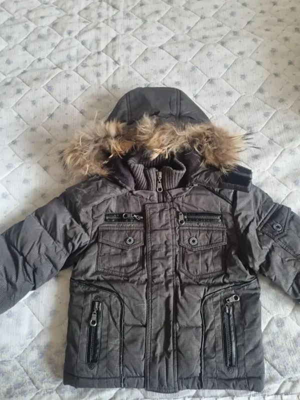 Зимняя куртка для мальчика 5-6 лет