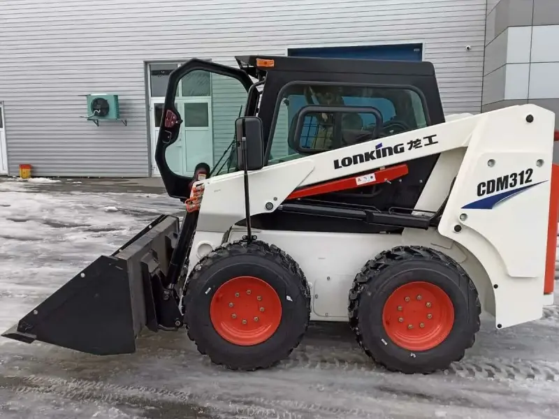 Аренда мини-погрузчика Lonking CDM 312 с ковшом / вилами 1,2т