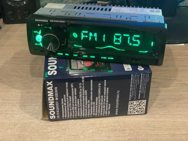 USB-магнитола Soundmax Bluetooth