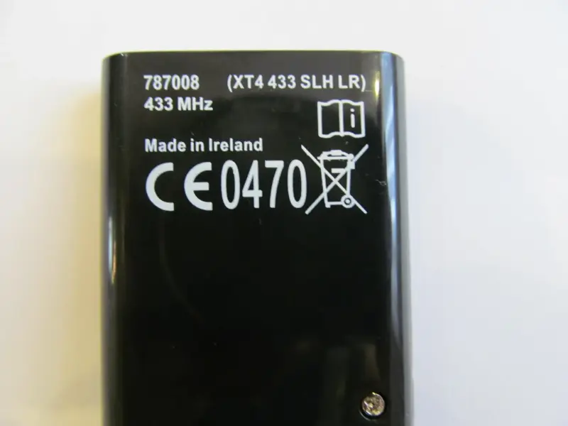 Пульт ДУ для ворот, ролет, шлагбаумов, FAAC XT4 433 SLH LR, черный