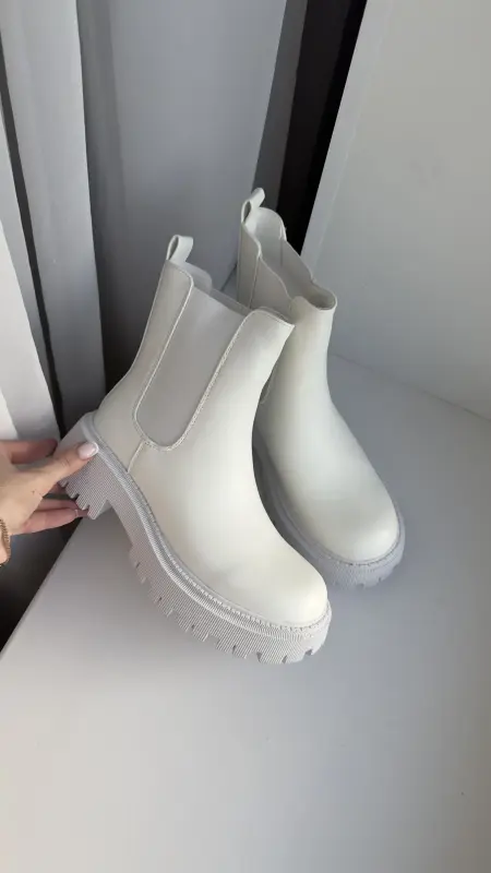 Женские Челси новые