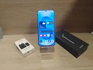 Телефон Samsung Galaxy S25 SM-S931B 12GB/512GB (а.44-032512)