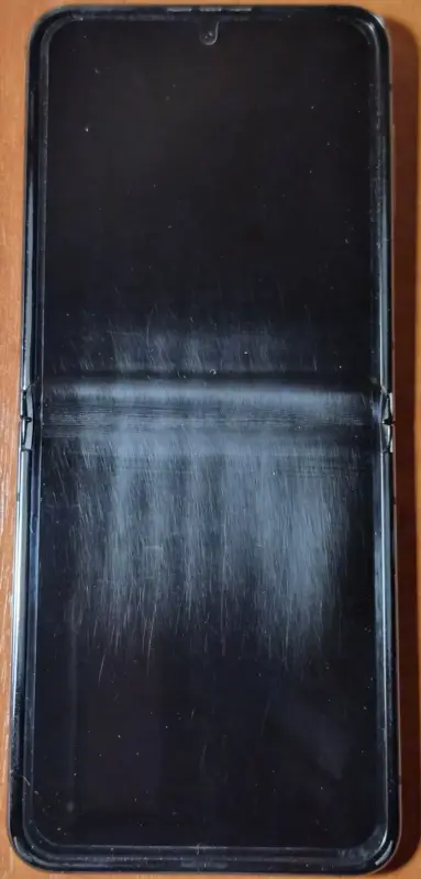 Samsung Galaxy Z Flip 5 Графит
