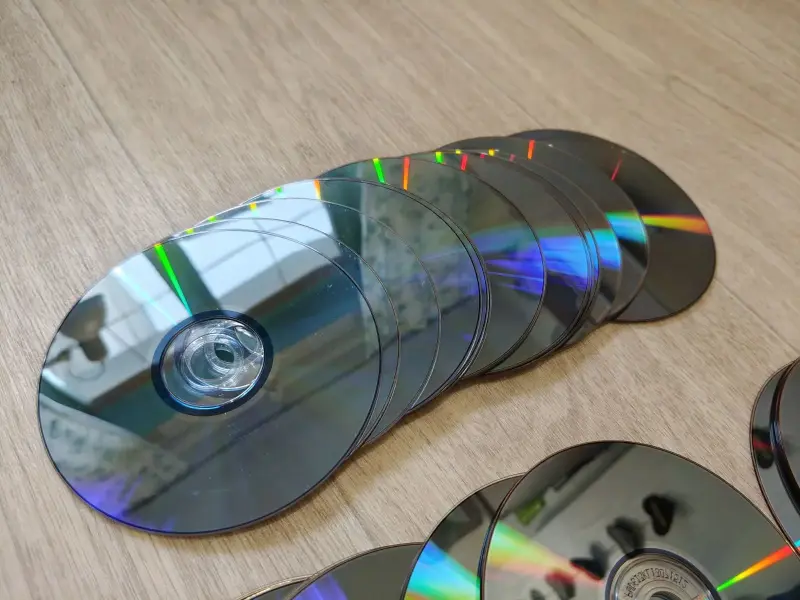 Диски DVD,- 34 штуки одним лотом