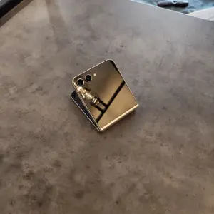Samsung Galaxy Z Flip 5