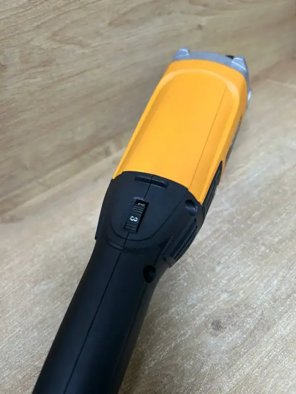 Угловая шлифмашина Partisan AG125-1100TV (а.45-046889)