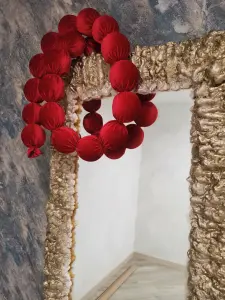 Бусы декоративные