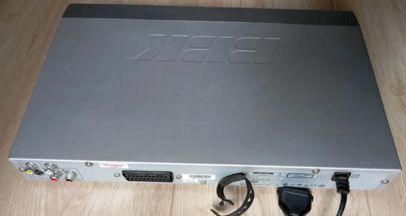 DDVD плеер BBK DV311SI
