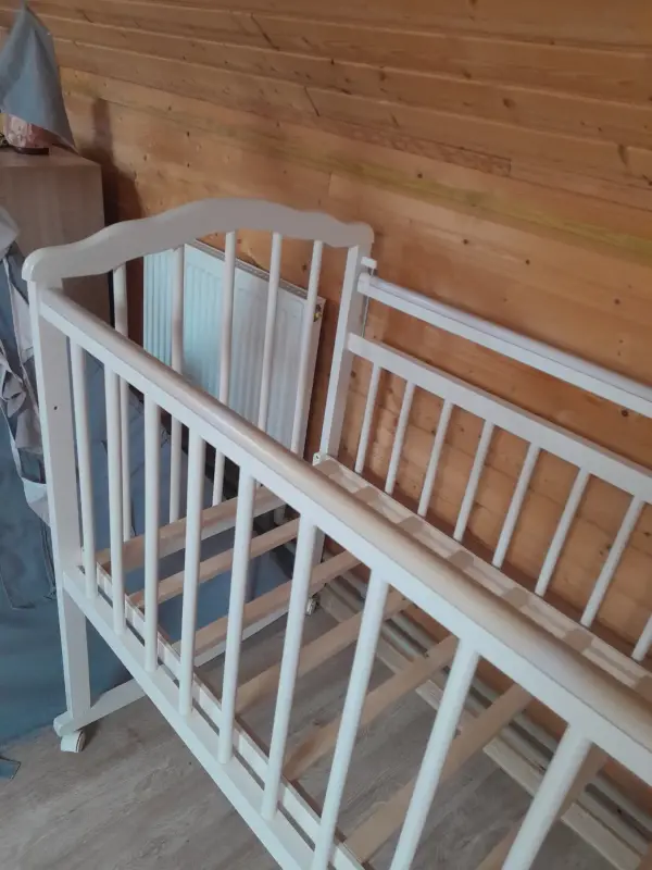 Детская кроватка