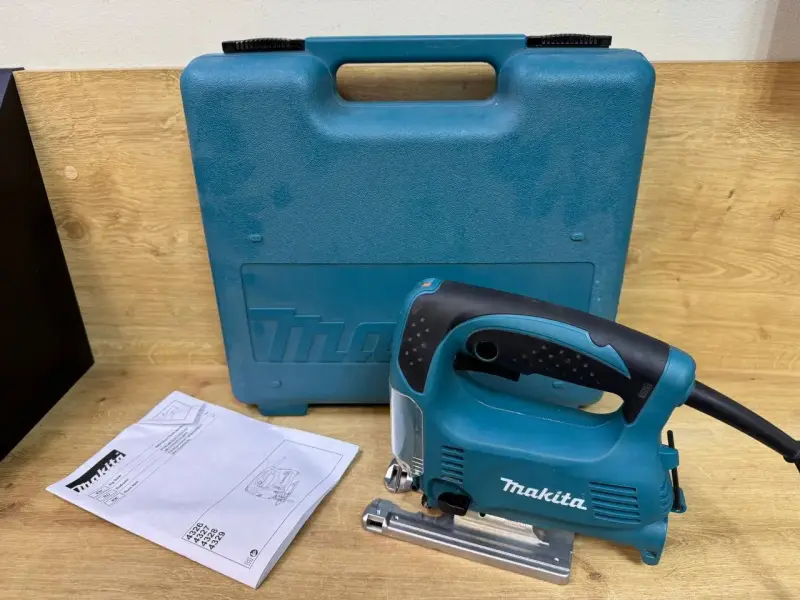 Электролобзик Makita 4329 (а.37-048204)