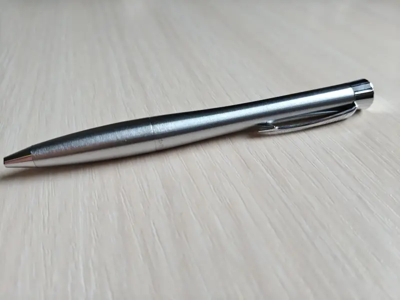 Шариковая ручка Parker + стержень