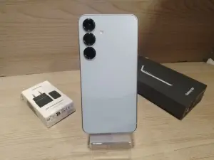 Телефон Samsung Galaxy S25 SM-S931B 12GB/512GB (а.44-032512)