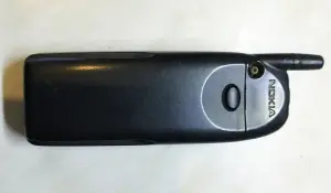 Мобильный телефон