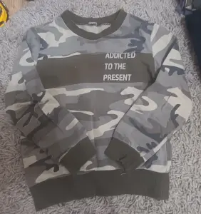 Кофточки детские