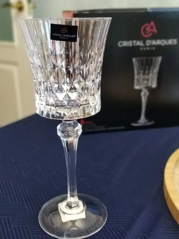 Набор новых французских бокалов