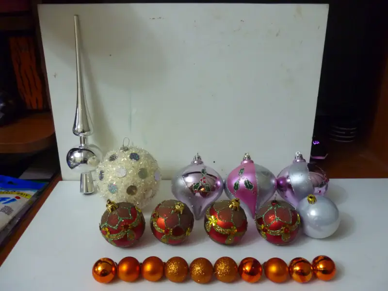 Новогодние игрушки