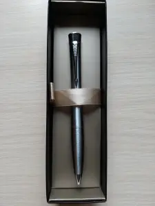Шариковая ручка Parker + стержень