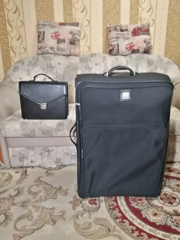 Большой чемодан Stratic XXL extra light