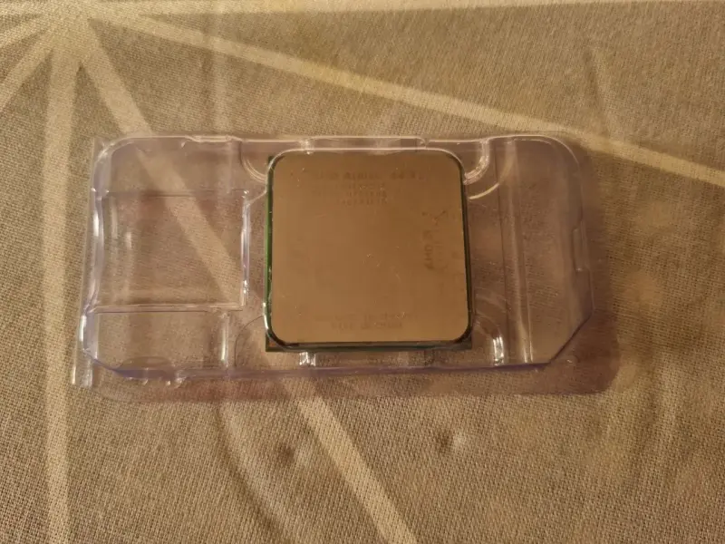 Процессор AMD Athlon X2 Dual-Core 4200+ AM2