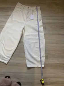 Джинсы Bershka