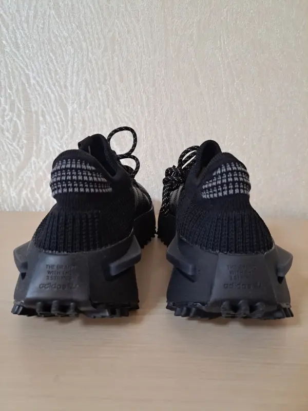 Кроссовки новые Adidas р.44 оригинальные, стелька 29 см