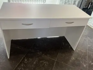 Стол