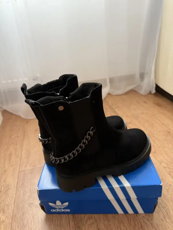 Ботинки