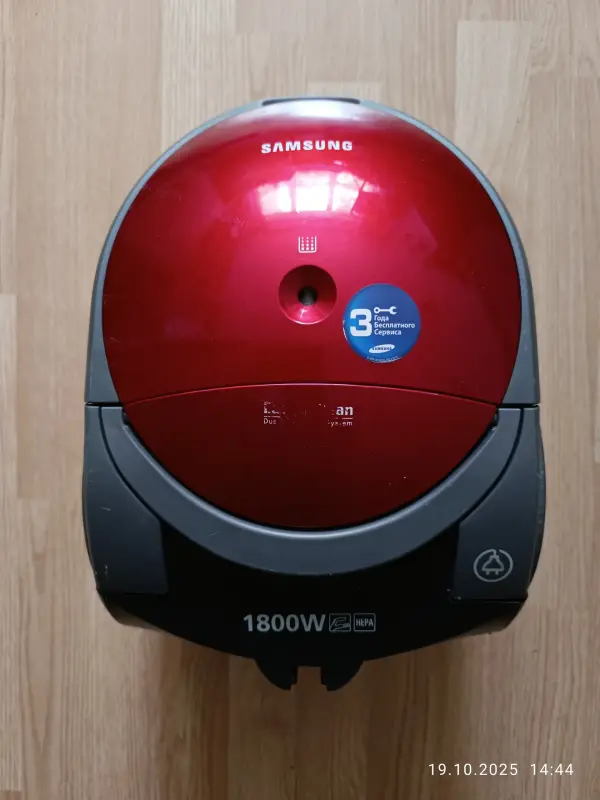 Пылесос Samsung SC- 5155. Мощность 1800 вт.