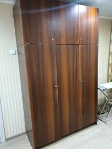Шкаф