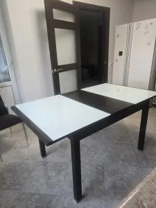 Стол кухонный