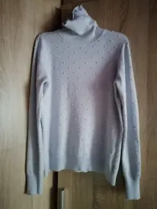 Нежно-голубой гольф