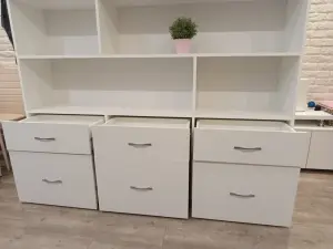 Стелаж-шкаф  подойдет и  для  дома и   для офиса