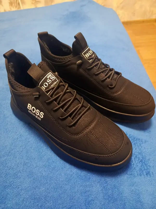 Мужские кроссовки