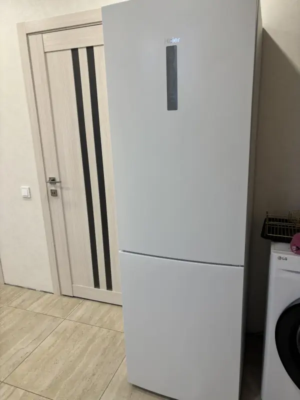 Холодильник HAlER