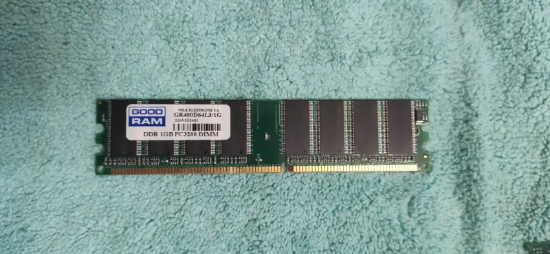 Оперативная память VRAM и DDR1: 1Гб/512/256/128мб