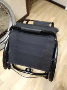 Инвалидная  коляска  активного типа