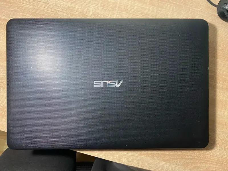 Ноутбук 8gb ddr4/ssd +hdd 500gb