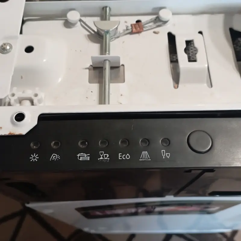 Встраиваемая посудомоечная машина Samsung DM-M39AHC