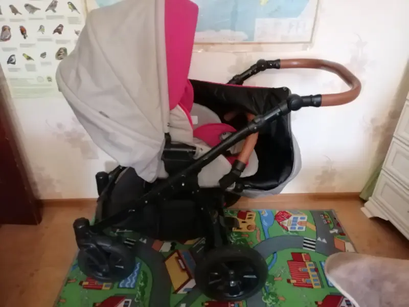 Коляска Tutis Tapu-Tapu 3 в 1. для девочки