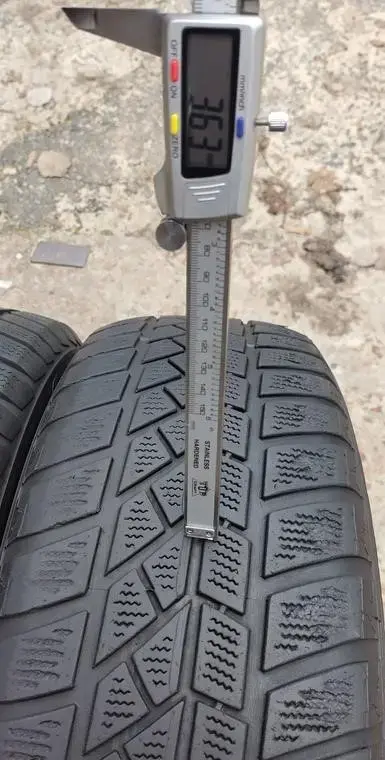 Шины зимние 195/65 R15 (2 шт.)