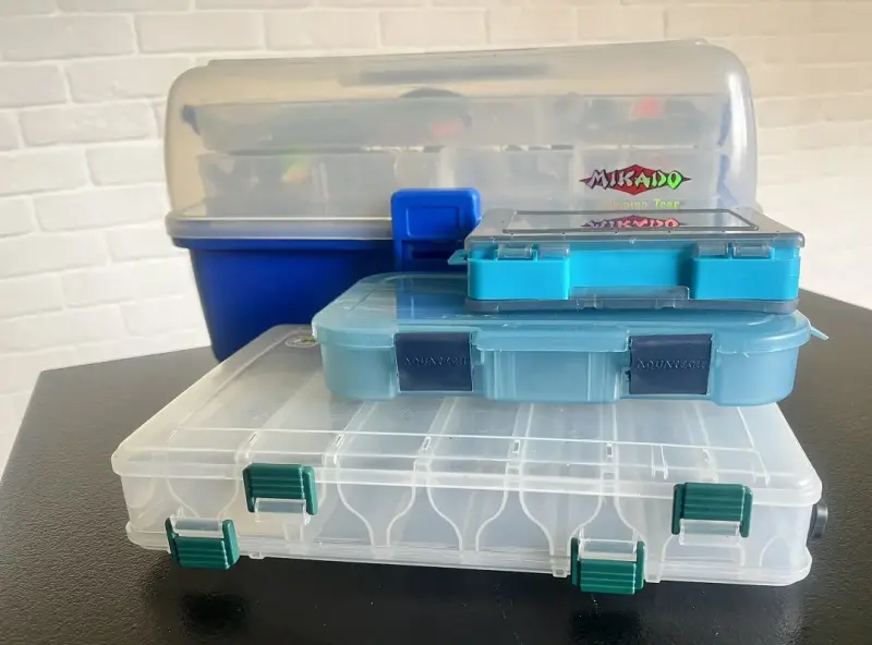 воблеры + ящик + коробки + мелочёвка - обмен