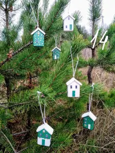 Ручная работа, новогодние домики на елку