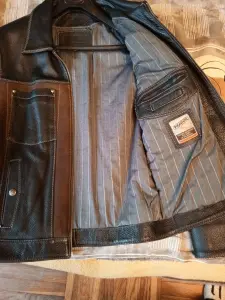 Куртка мужская кожаная