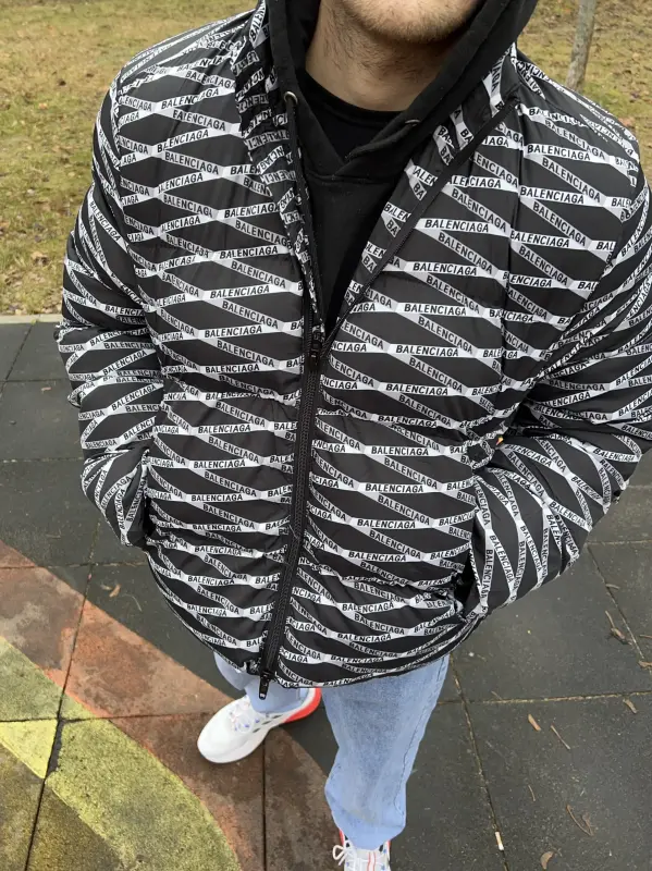 Зимний пуховик Balenciaga