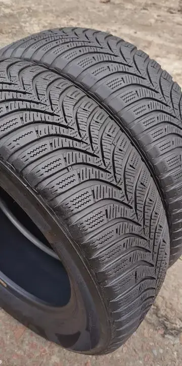 Зимняя резина HANKOOK 195/65 R15 (2 шт.)