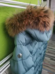 Пуховик мятного цвета