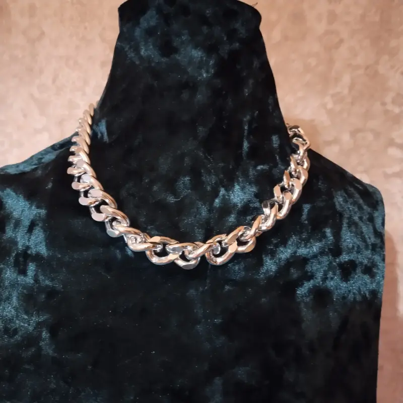 Бижутерия: колье,бусы